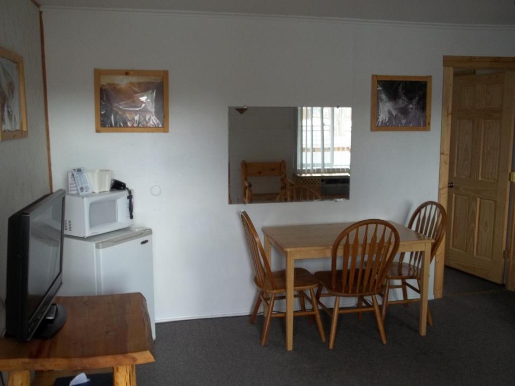 Budget Host Elk Antler Inn Thermopolis Habitación foto