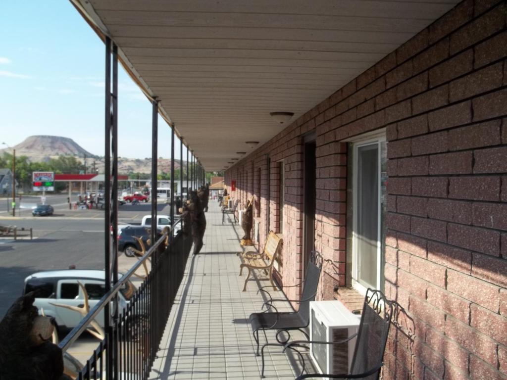 Budget Host Elk Antler Inn Thermopolis Exterior foto